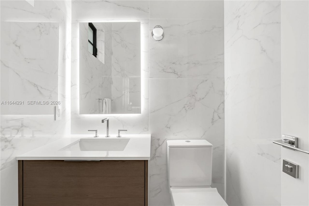 4442 Prairie Ave, Miami Beach, FL 33140 Photo