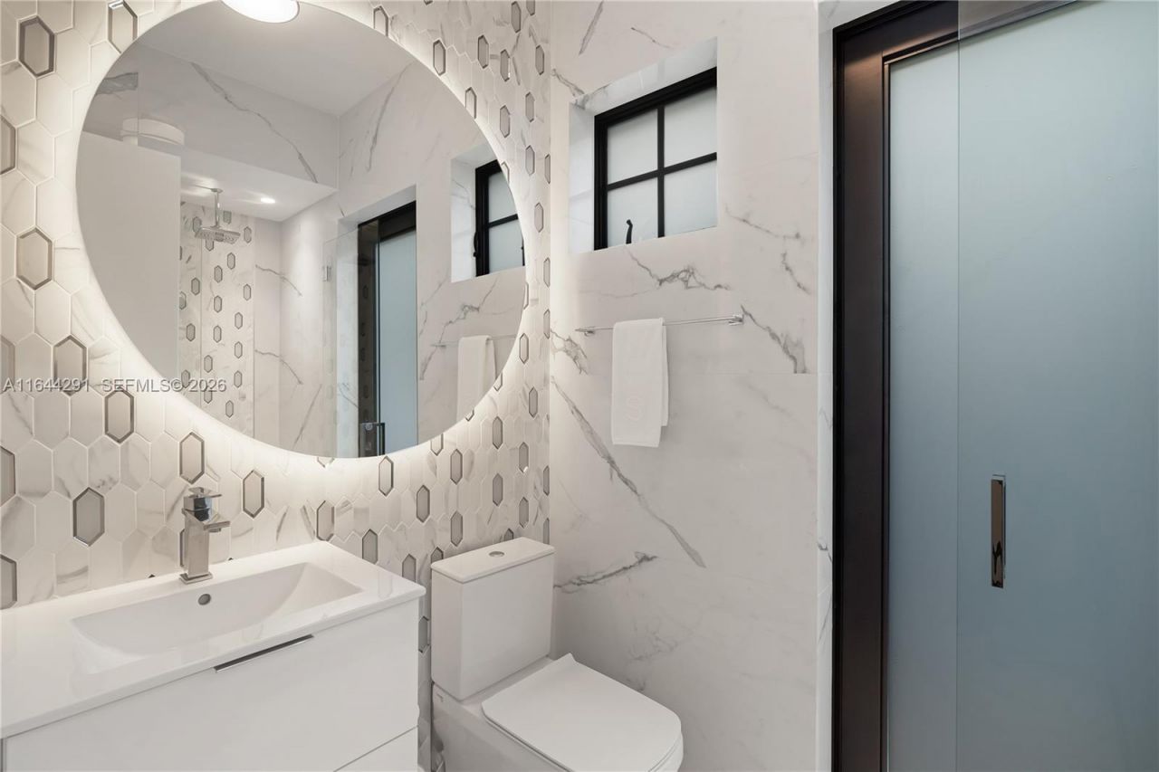 4442 Prairie Ave, Miami Beach, FL 33140 Photo