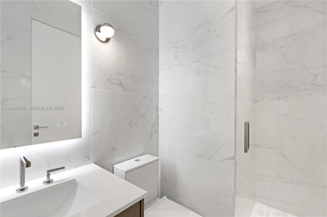 4442 Prairie Ave, Miami Beach, FL 33140 Photo