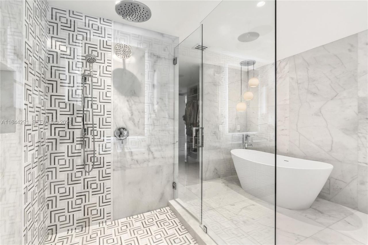 4442 Prairie Ave, Miami Beach, FL 33140 Photo