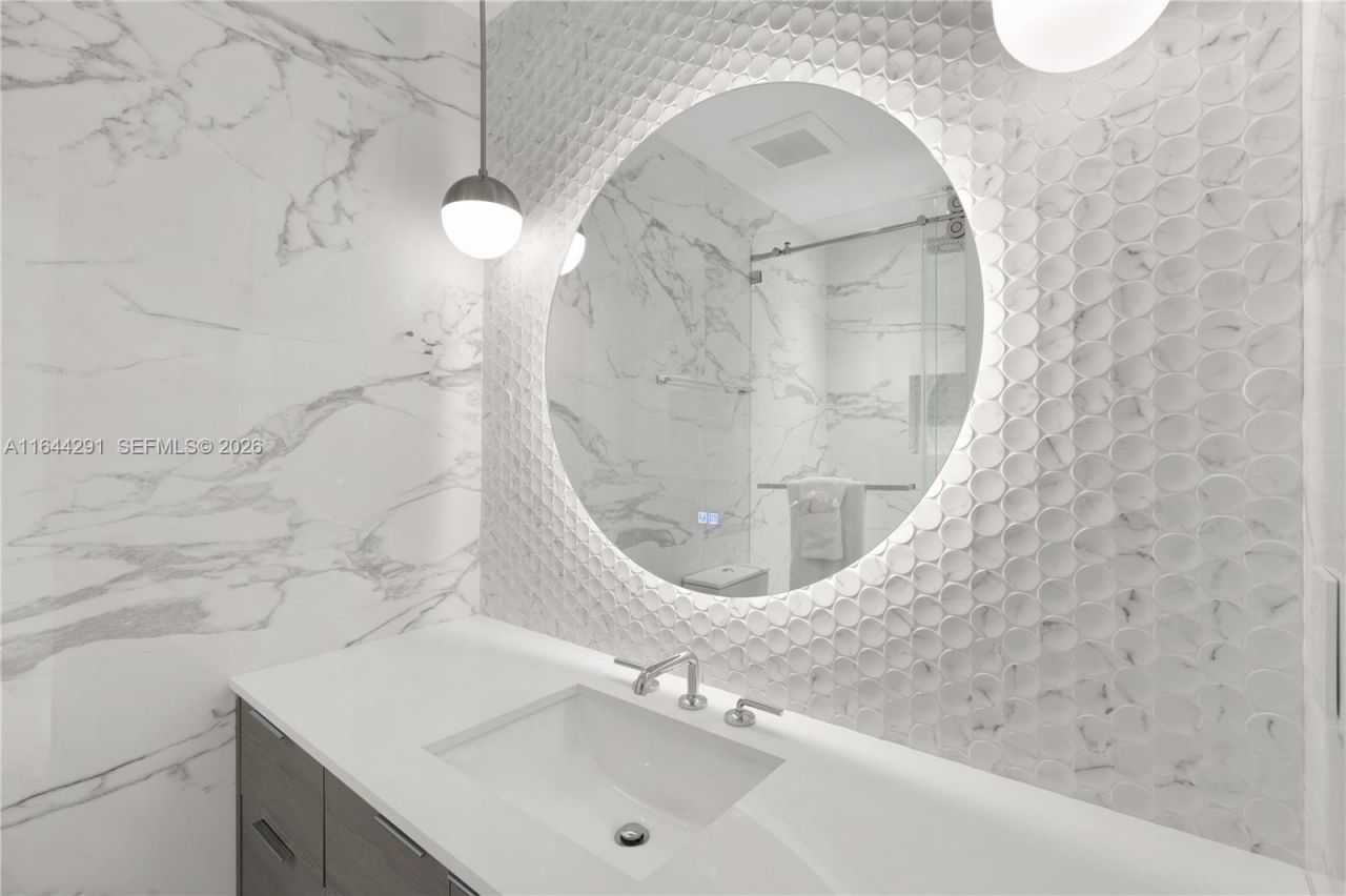 4442 Prairie Ave, Miami Beach, FL 33140 Photo