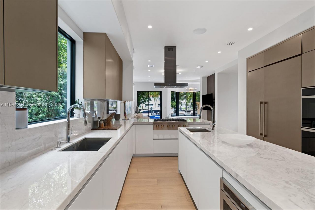 4442 Prairie Ave, Miami Beach, FL 33140 Photo