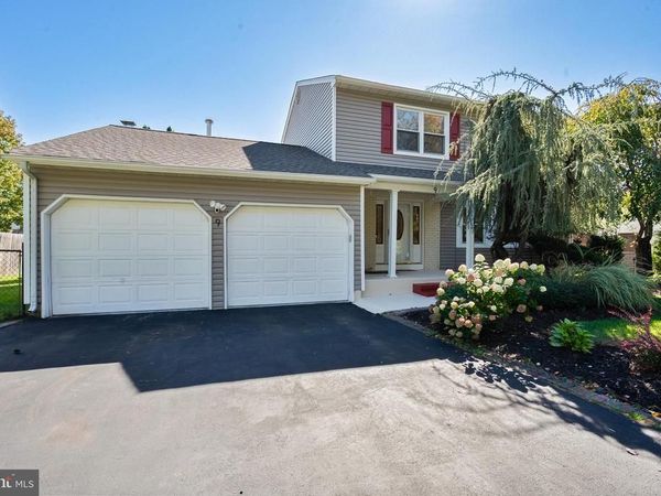 9 HAYPRESS ROAD, DAYTON, NJ 08810