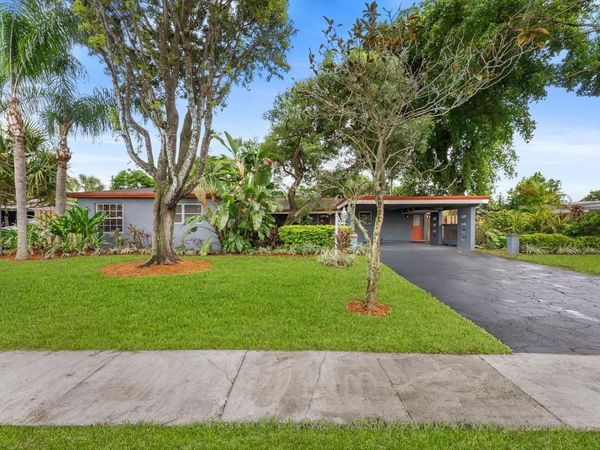 1428 E River Dr, Margate, FL 33063