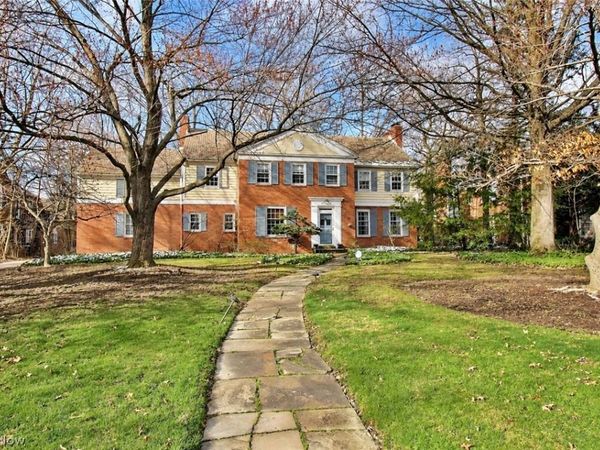 14575 Shaker Boulevard, Shaker Heights, OH 44120