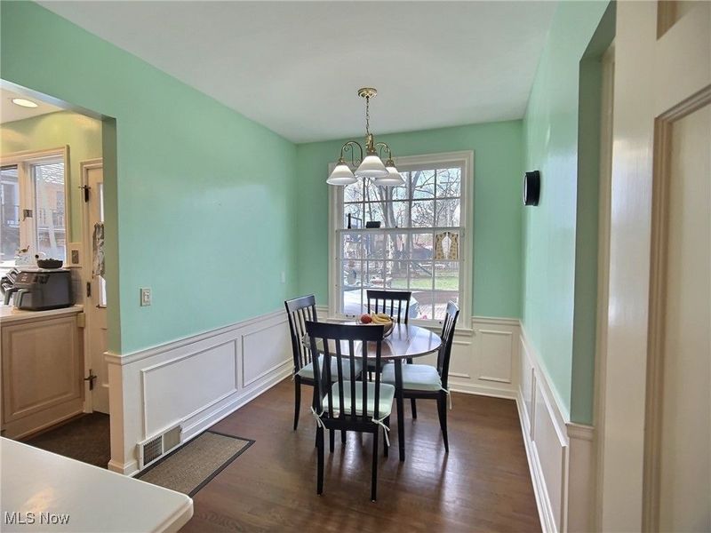 14575 Shaker Boulevard, Shaker Heights, OH 44120 Photo 10