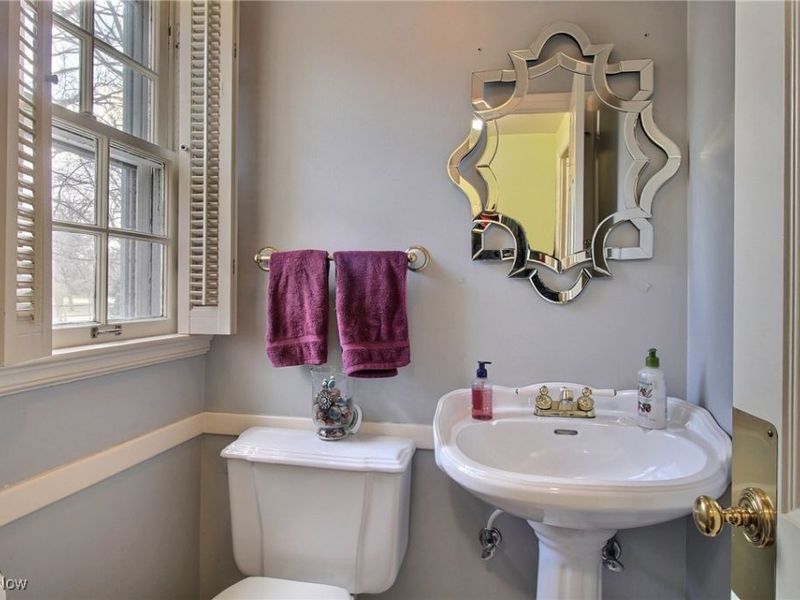 14575 Shaker Boulevard, Shaker Heights, OH 44120 Photo 12