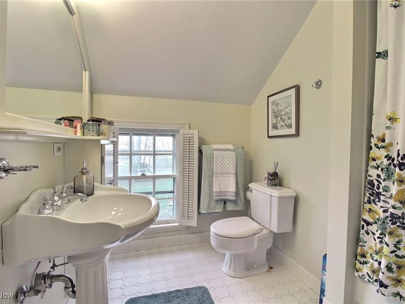 14575 Shaker Boulevard, Shaker Heights, OH 44120 Photo 23