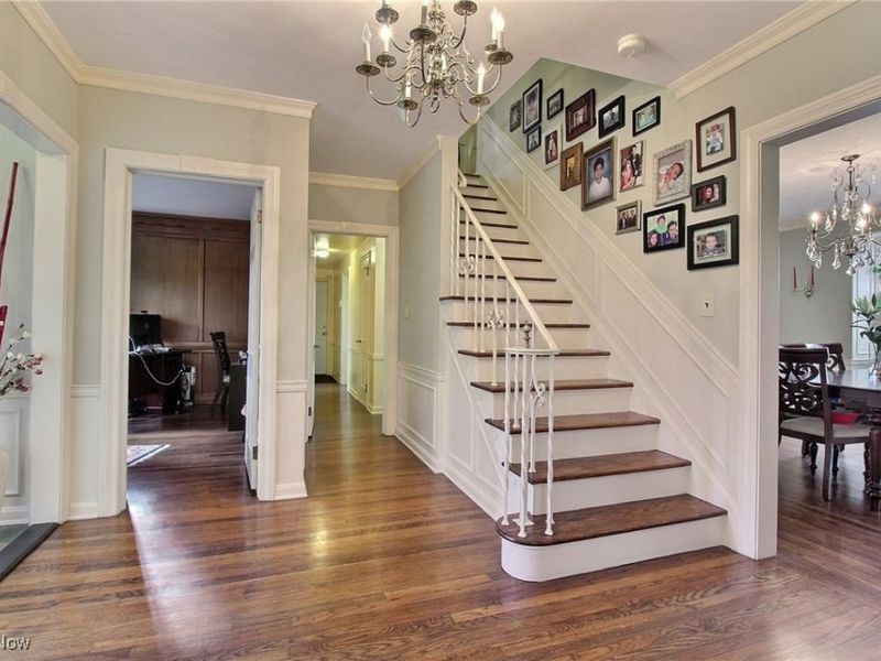 14575 Shaker Boulevard, Shaker Heights, OH 44120 Photo 3
