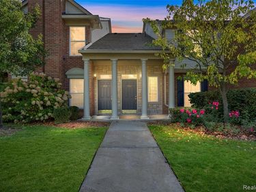 3582 Tremonte Circle S, Rochester, MI 48306