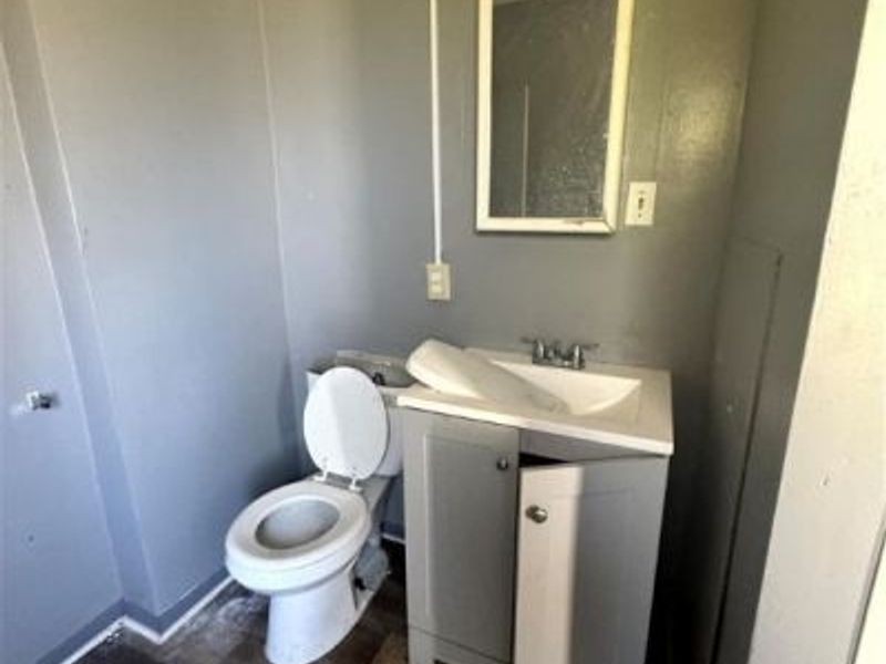 5806 Fleet Avenue, Cleveland, OH 44105 Photo 10