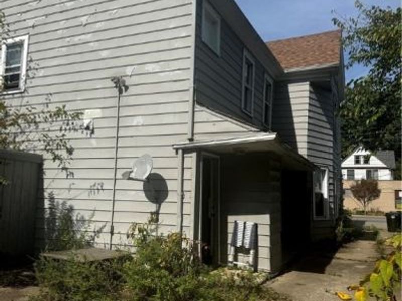 5806 Fleet Avenue, Cleveland, OH 44105 Photo 19