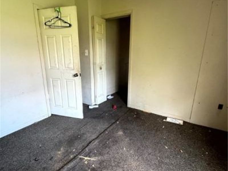 5806 Fleet Avenue, Cleveland, OH 44105 Photo 31