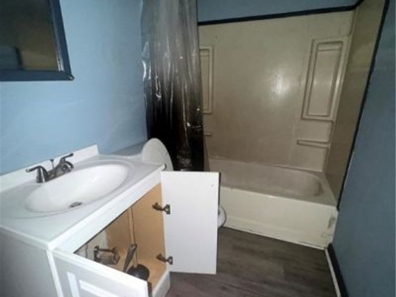 5806 Fleet Avenue, Cleveland, OH 44105 Photo 42