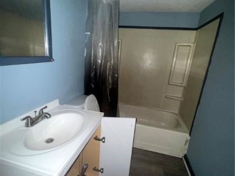 5806 Fleet Avenue, Cleveland, OH 44105 Photo 45