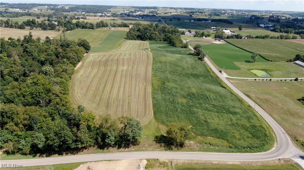 County Road 207, Millersburg, OH 44654 Main Photo