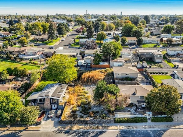 0 NNA S Baker Street, Moses Lake, WA 98837