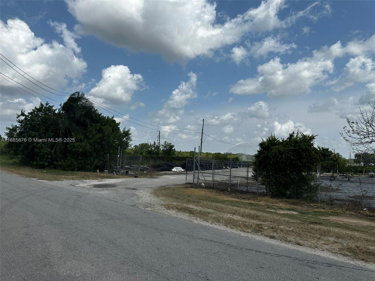 19815 SW 256 St, Homestead, FL 33031 Photo