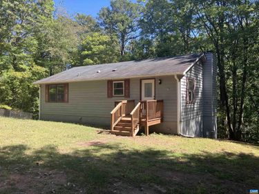 156 TURKEY RDG, Howardsville, VA 24562