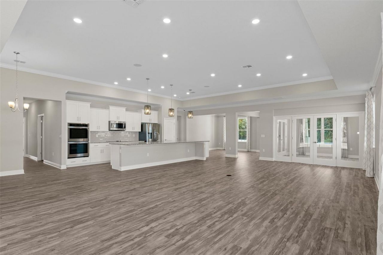 64 Cypress Boulevard, Homosassa, FL 34446 Photo