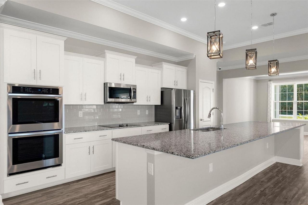 64 Cypress Boulevard, Homosassa, FL 34446 Photo