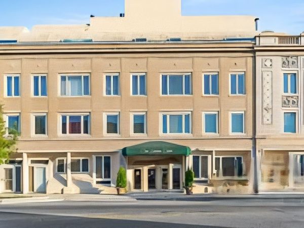 6337 Roosevelt Road, Unit 103, Berwyn, IL 60402