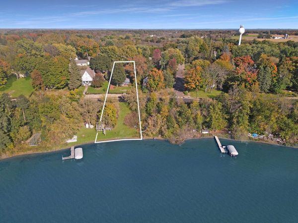 132 Summit Avenue, Center City, MN 55012