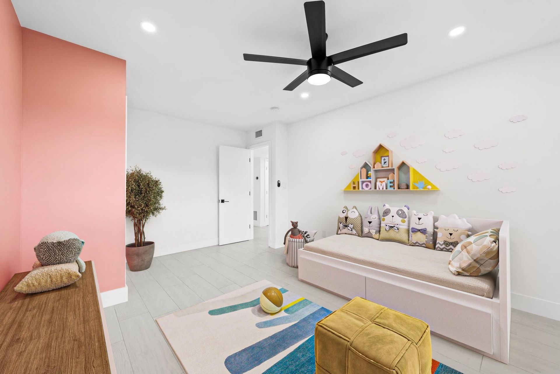 877 NE 195th Street, Unit 422, Miami, FL 33179 Photo