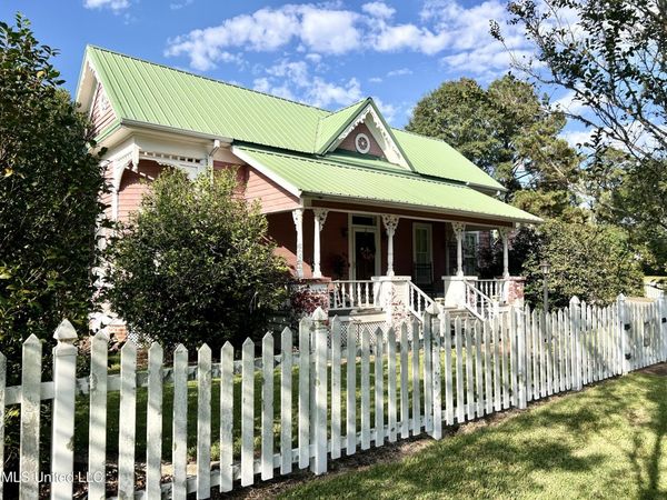 709 Liberty White Road, Liberty, MS 39645