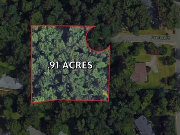 1325 E Canyon Court, Fayetteville, AR 72701