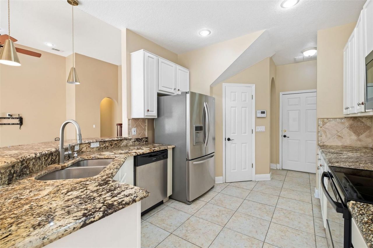 7670 Milano Drive, Orlando, FL 32835 Photo