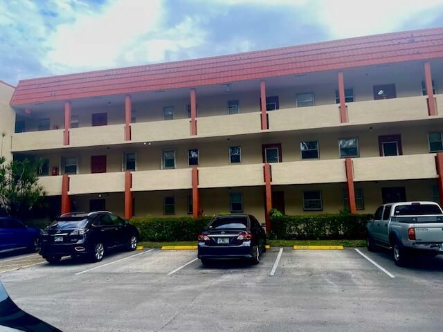 2700 Sunrise Lakes Drive W, Unit 301, Sunrise, FL 33322 Photo