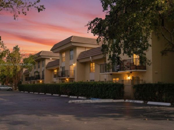 8500 SW 109th Ave, Unit 6-207, Miami, FL 33173