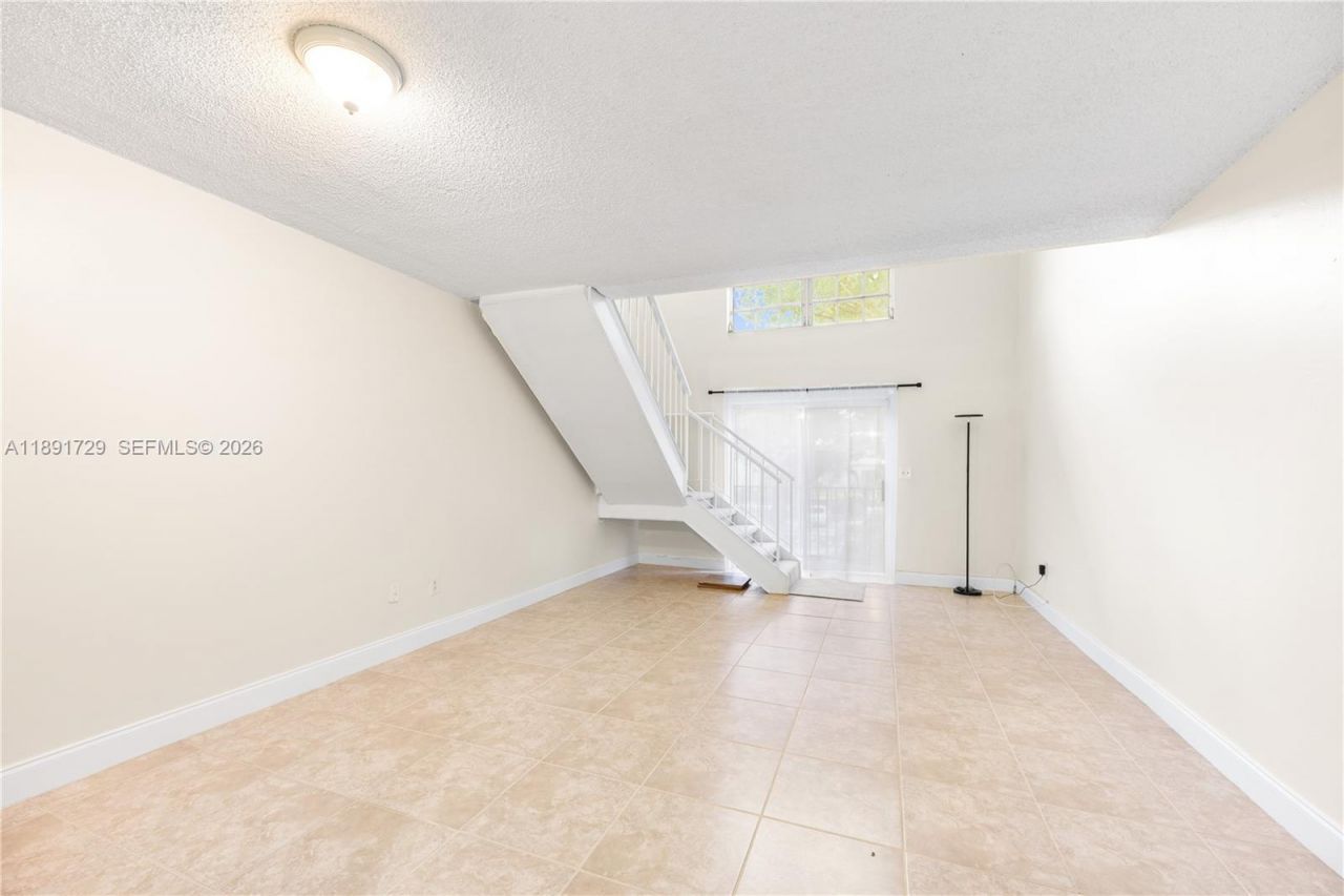 8500 SW 109th Ave, Unit 6-207, Miami, FL 33173 Photo