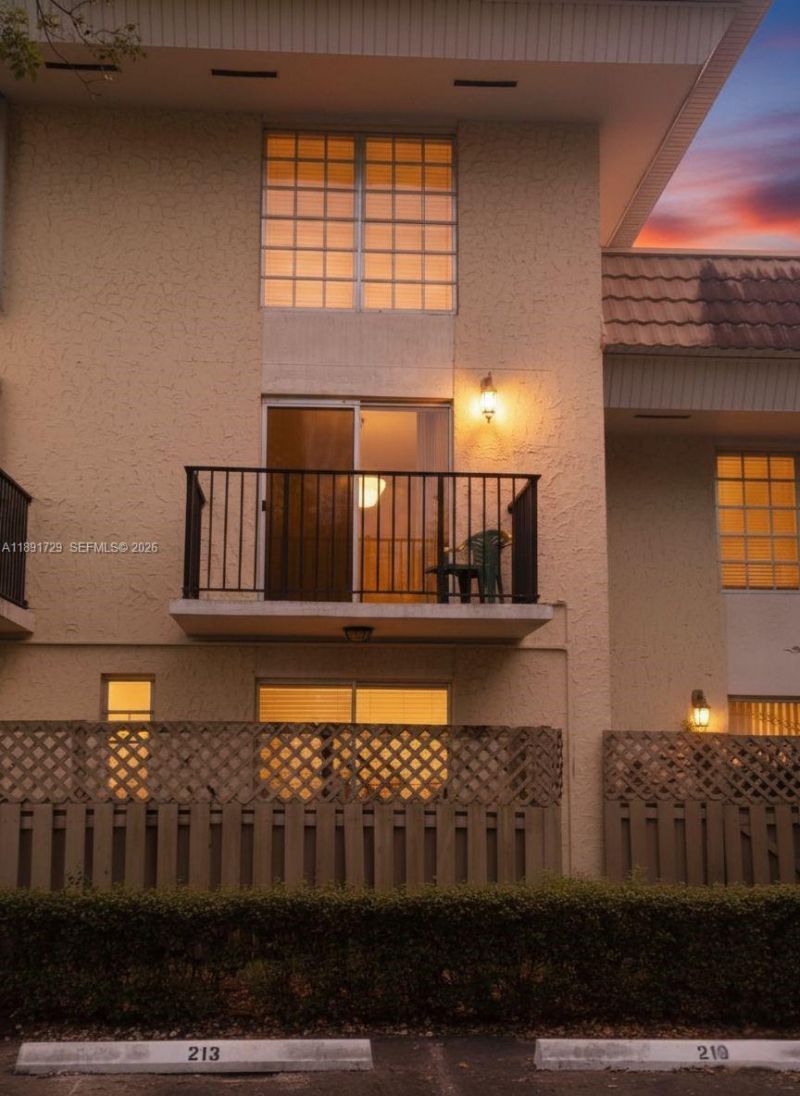 8500 SW 109th Ave, Unit 6-207, Miami, FL 33173 Photo