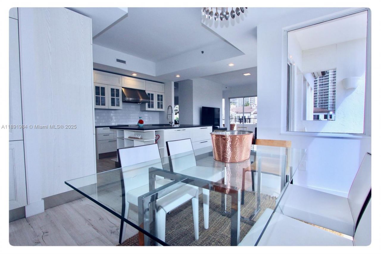 3500 Island Blvd, Unit DPH01, Aventura, FL 33160 Photo