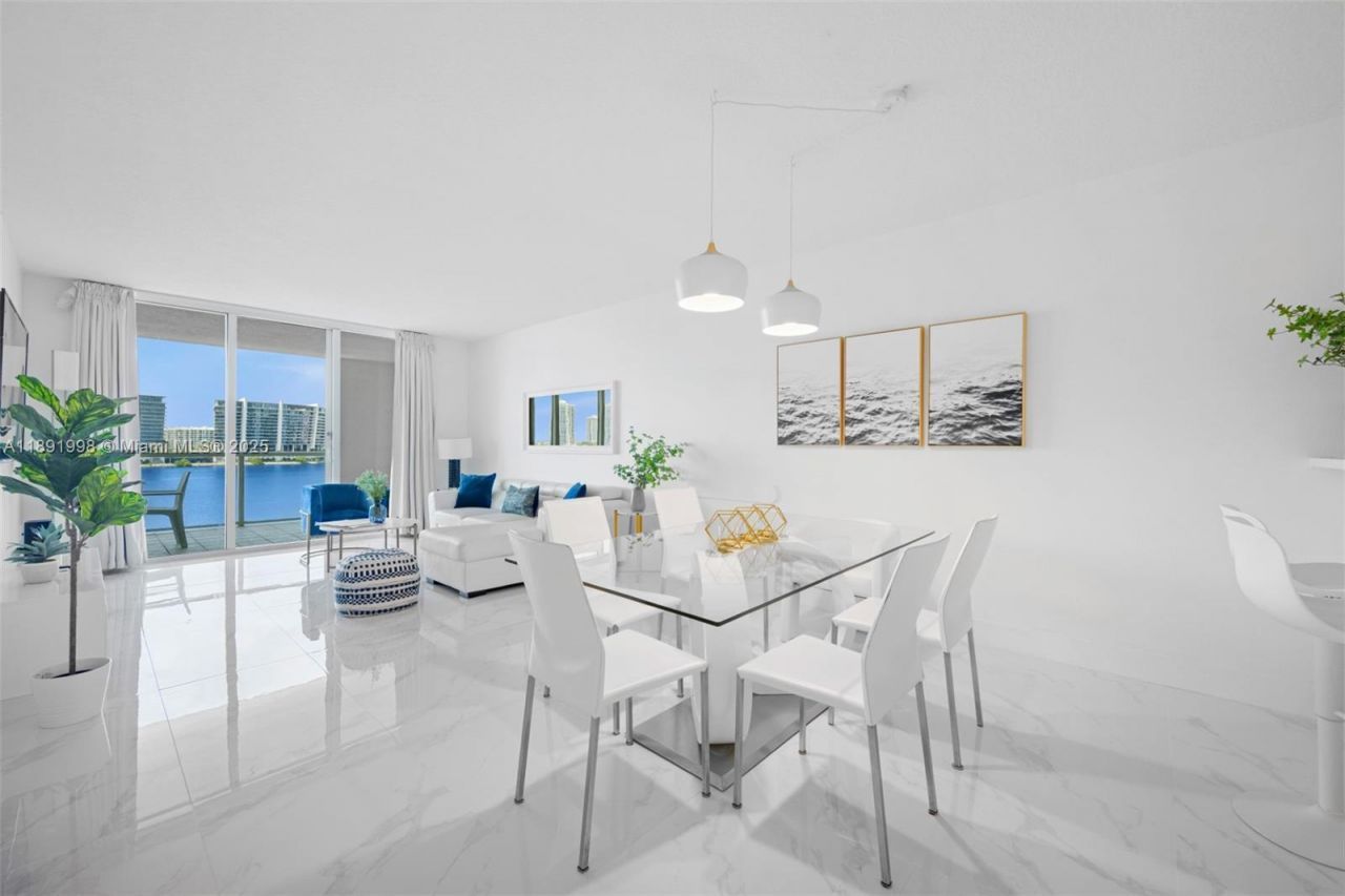 18100 N Bay Rd, Unit 708, Sunny Isles Beach, FL 33160 Photo