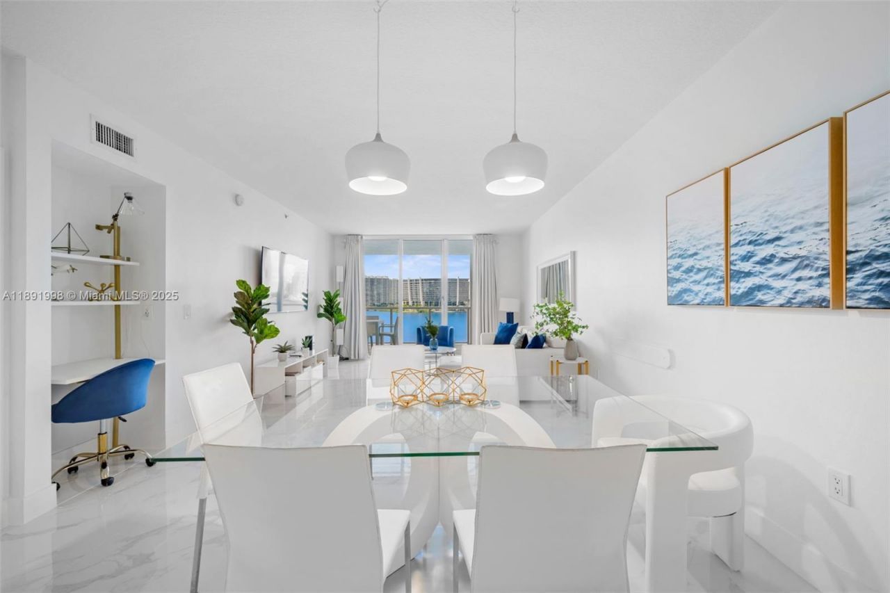 18100 N Bay Rd, Unit 708, Sunny Isles Beach, FL 33160 Photo