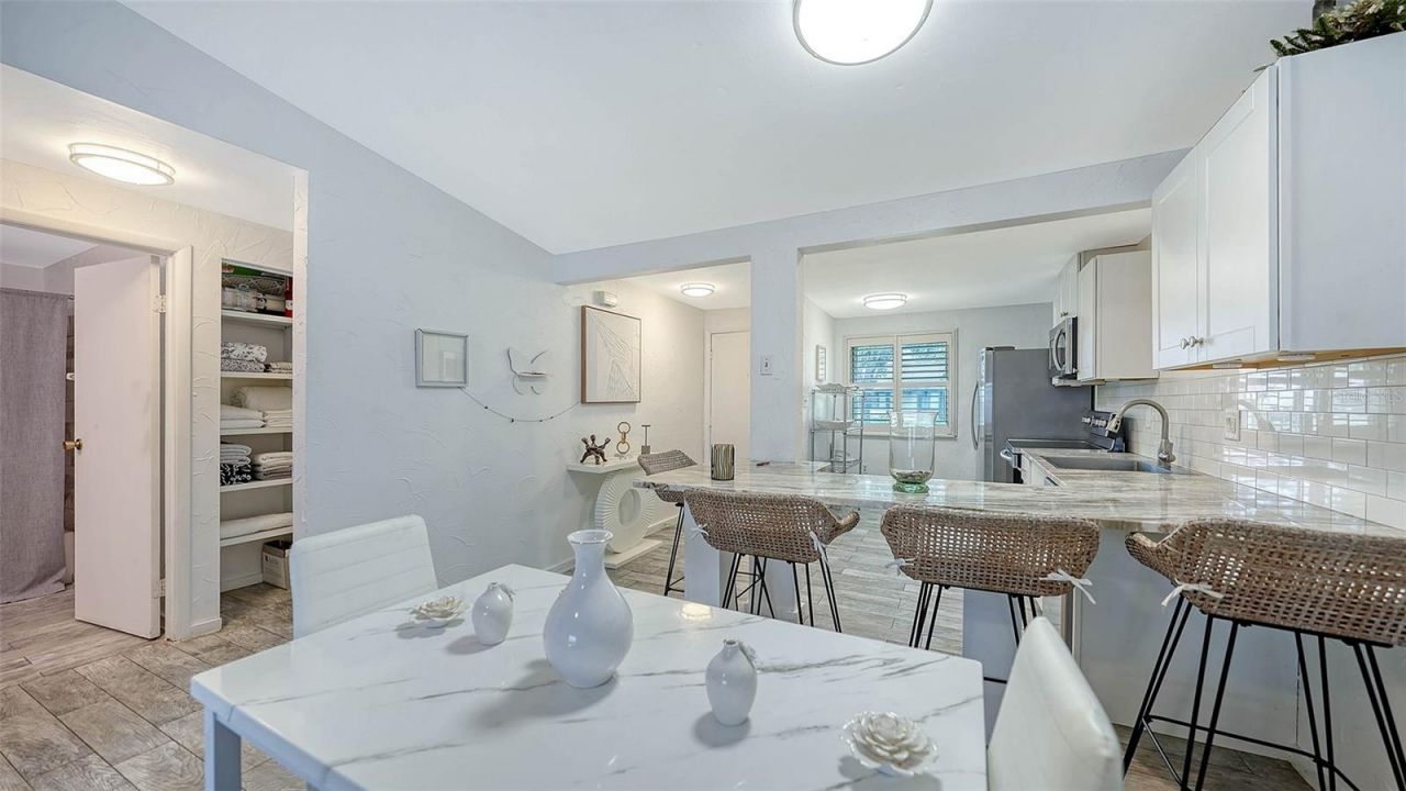 5911 39th Avenue W, Bradenton, FL 34209 Photo