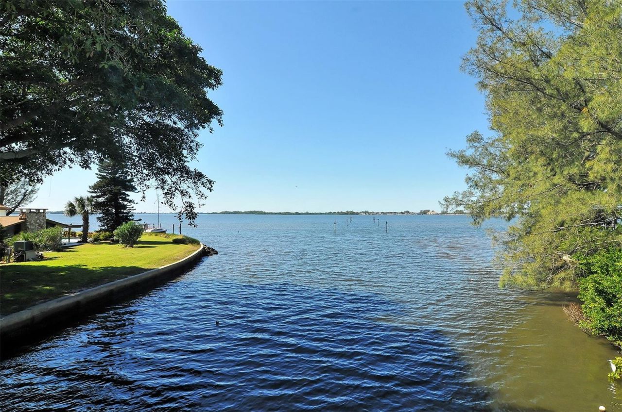 5911 39th Avenue W, Bradenton, FL 34209 Photo