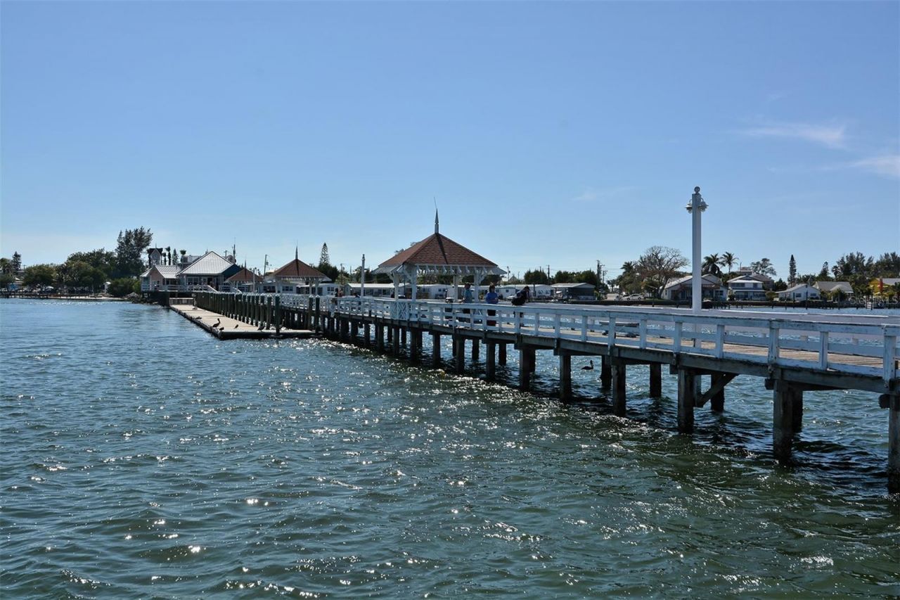 5911 39th Avenue W, Bradenton, FL 34209 Photo