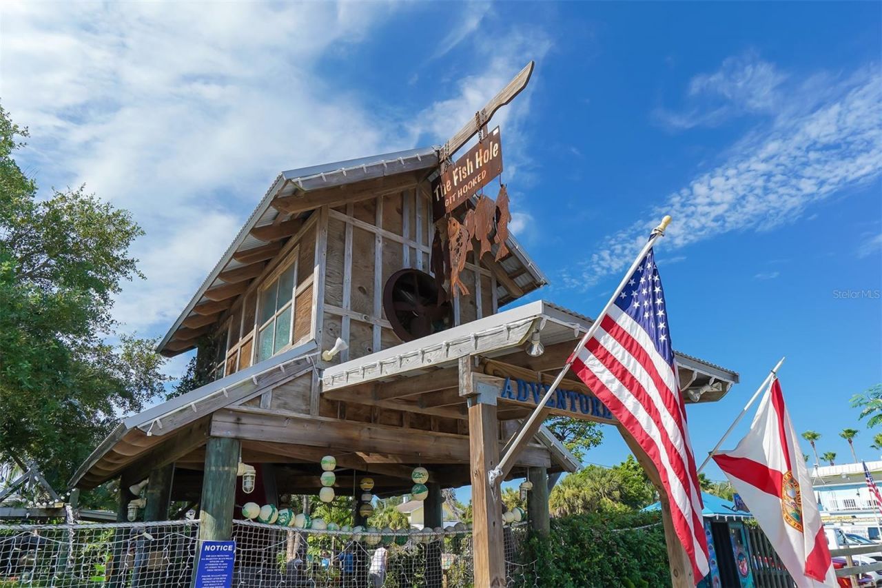 5911 39th Avenue W, Bradenton, FL 34209 Photo