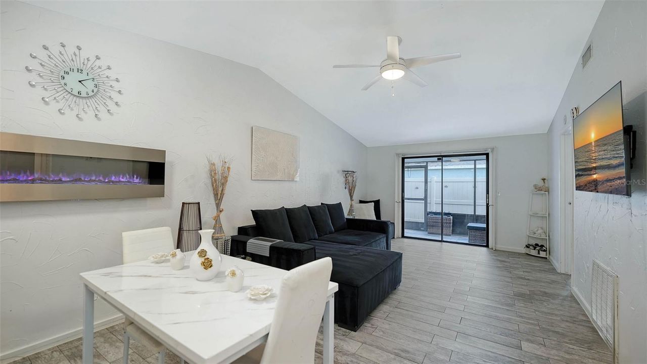 5911 39th Avenue W, Bradenton, FL 34209 Photo