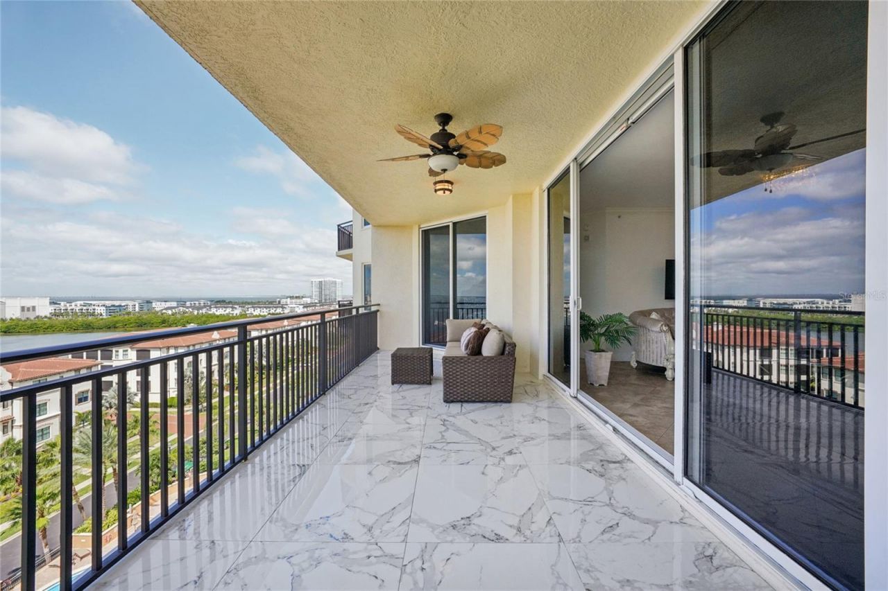 5823 Bowen Daniel Drive, Unit 902, Tampa, FL 33616 Photo