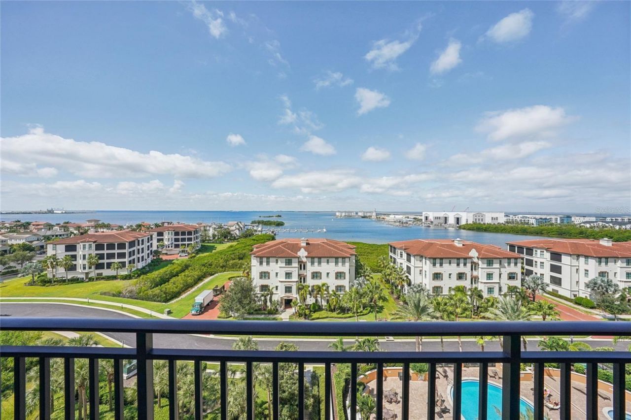 5823 Bowen Daniel Drive, Unit 902, Tampa, FL 33616 Photo