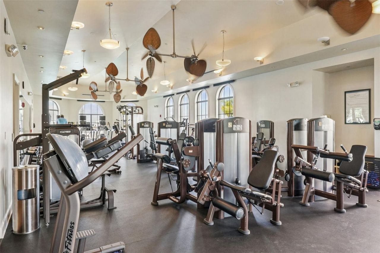 5823 Bowen Daniel Drive, Unit 902, Tampa, FL 33616 Photo