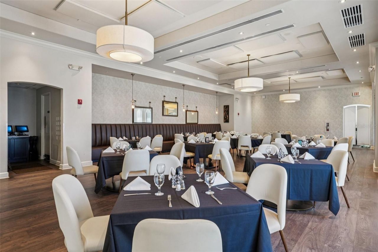 5823 Bowen Daniel Drive, Unit 902, Tampa, FL 33616 Photo