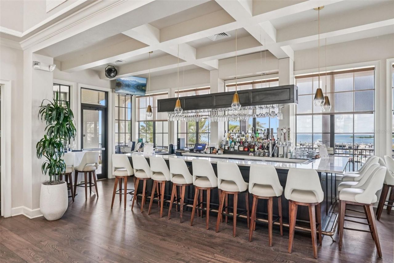 5823 Bowen Daniel Drive, Unit 902, Tampa, FL 33616 Photo