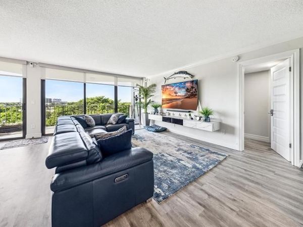 859 Jeffery Street, Unit 6090, Boca Raton, FL 33487