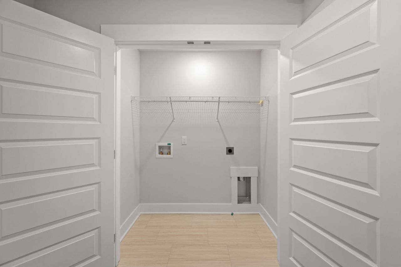 358 Bremerton Drive Photo 24